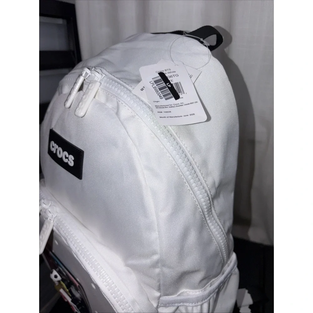 NWT Crocs Bookbag White/Black Nylon With Original Charms- 17.5